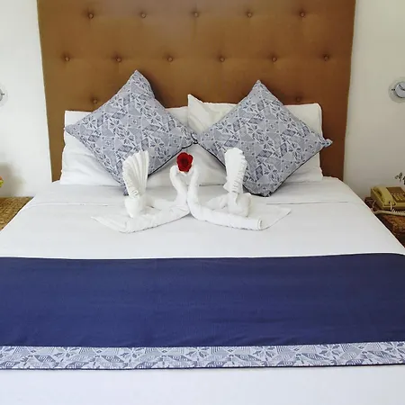 Los Milagros Hotel